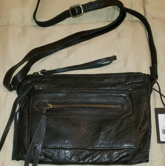 Day and Mood Black Leather "Anni" Crossbody NWT - Picture 1 of 6